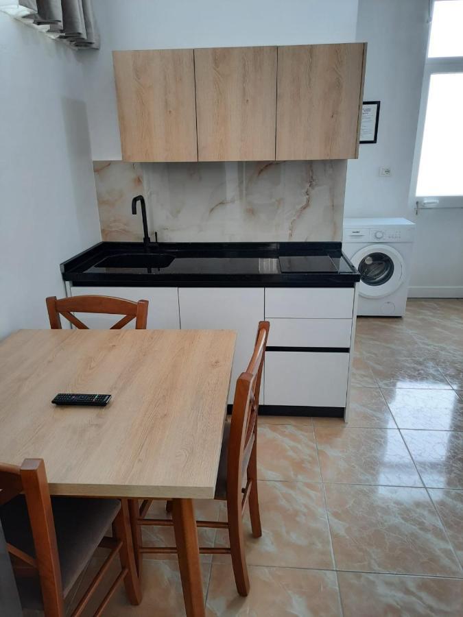 Vila Pushimi Regis Velipojë Екстериор снимка